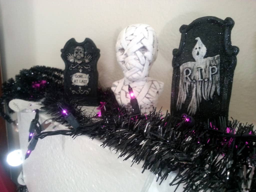 halloween mantel