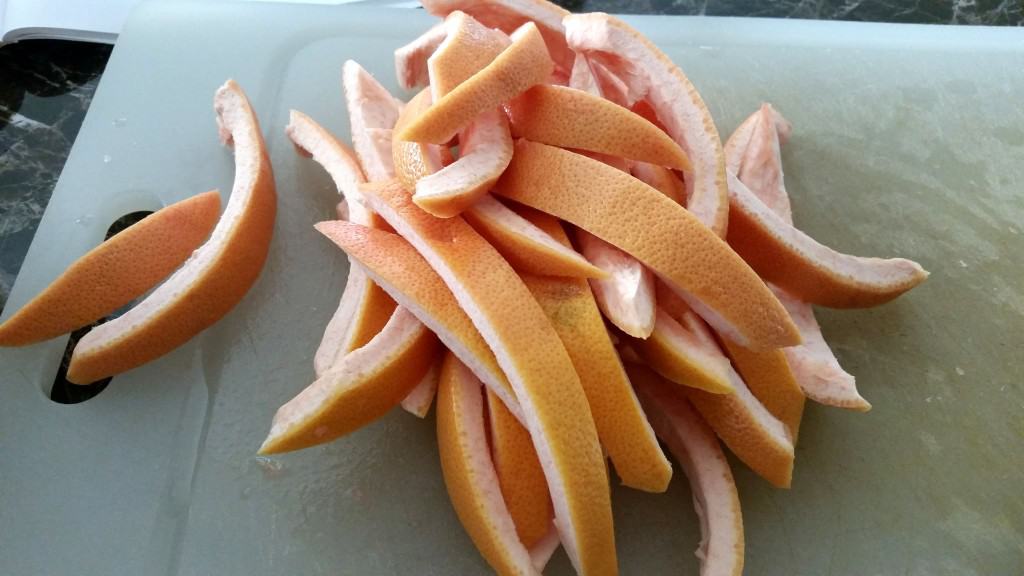 grapefruit peels