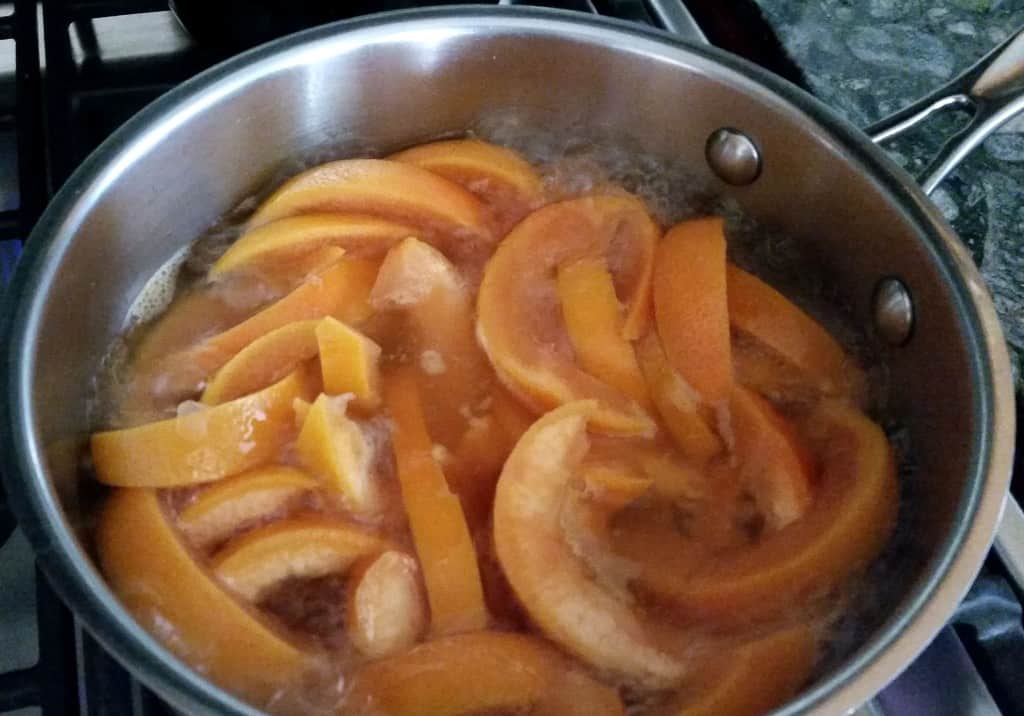 boiling grapefruit peels