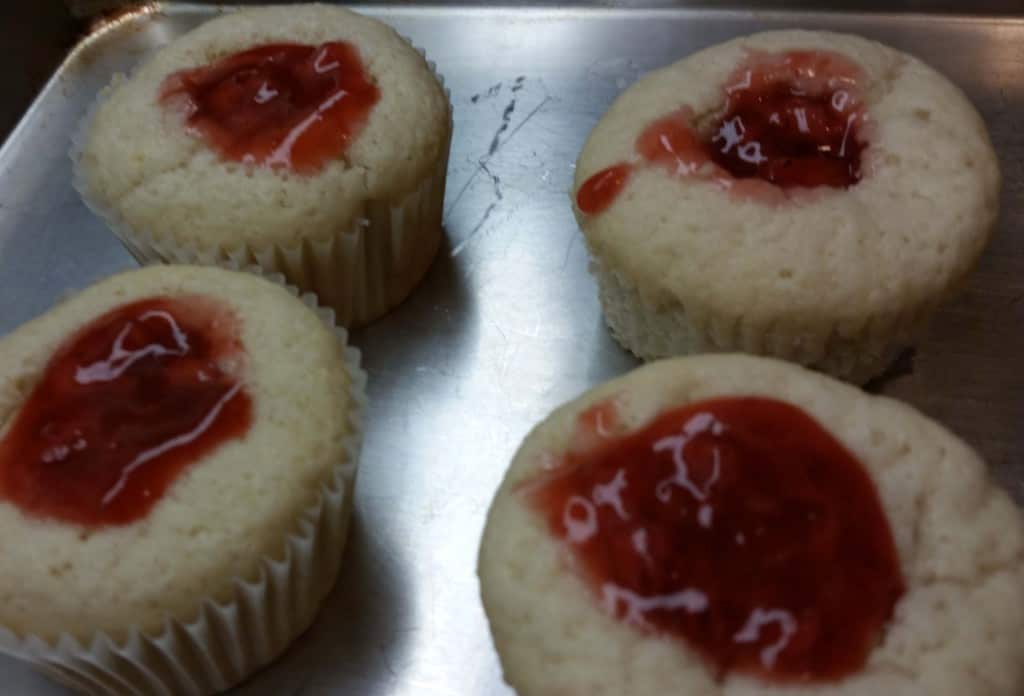 strawberry filled cupcakes