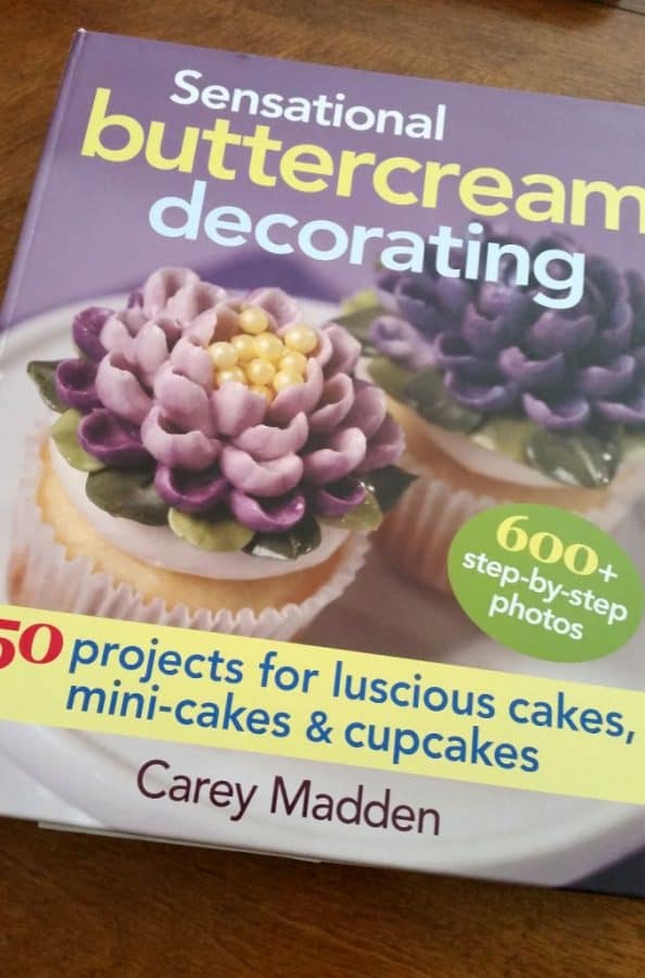 Sensational Buttercream Decorating by Carey Madden: Review