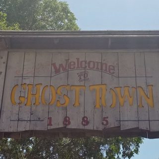 Experiencing Knott's Ghost Town Alive