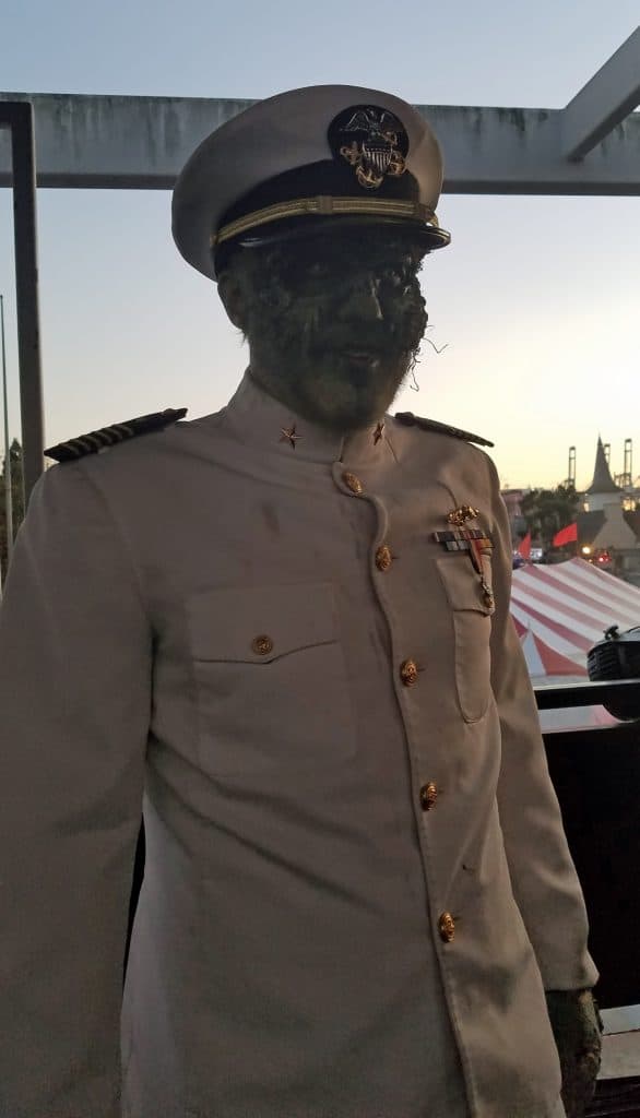 dark harbor 2017 captain