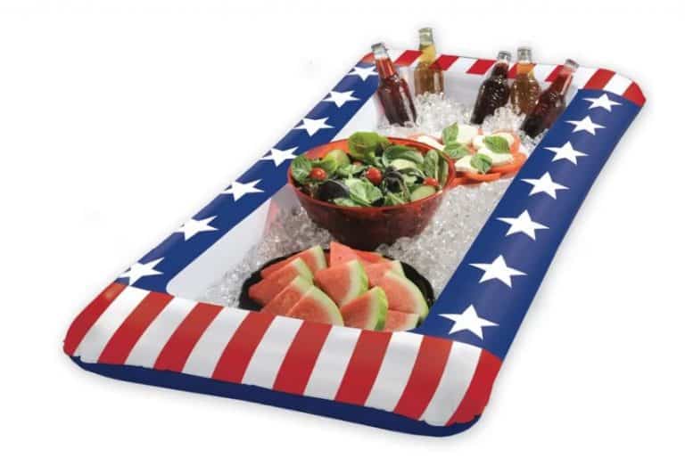 Happy July 4th: Hosting a Stars and Stripes Party