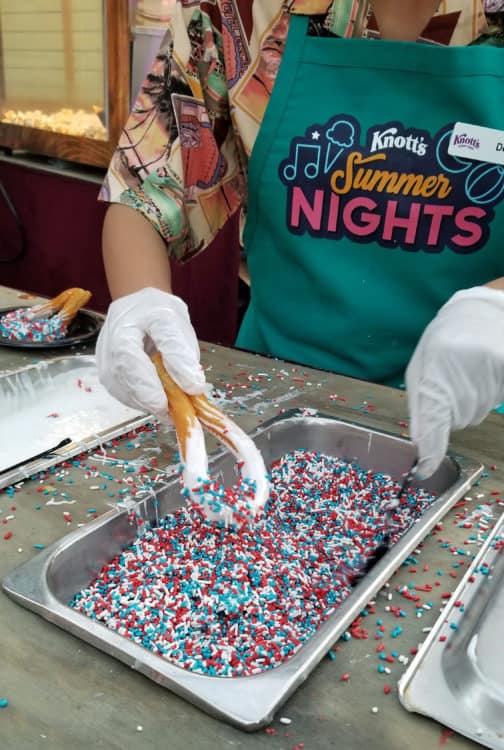 churros at knott's summer nights