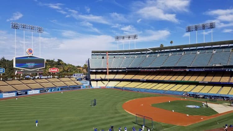 Dodgers stadium freeway series