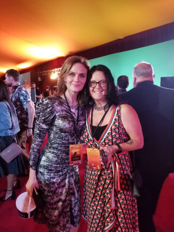 emily deschanel at lion king premiere