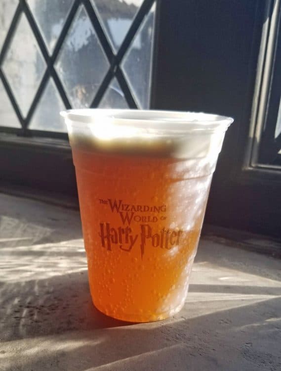 butterbeer at universal studios wizarding world of harry potter