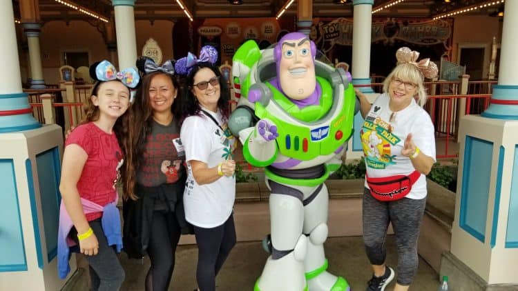 buzz lightyear at disney