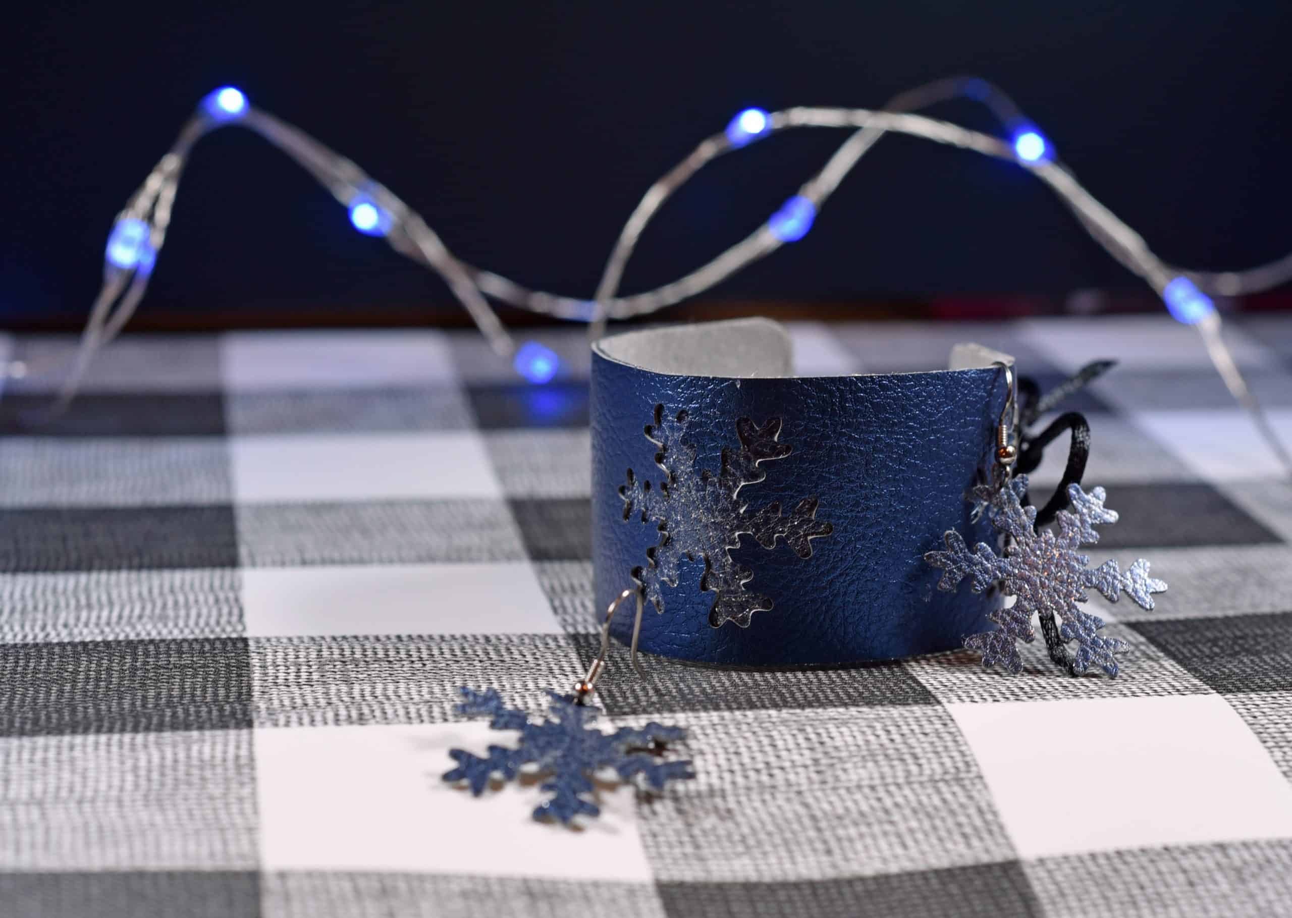 Make Frozen Inspired Jewelry With Your Cricut