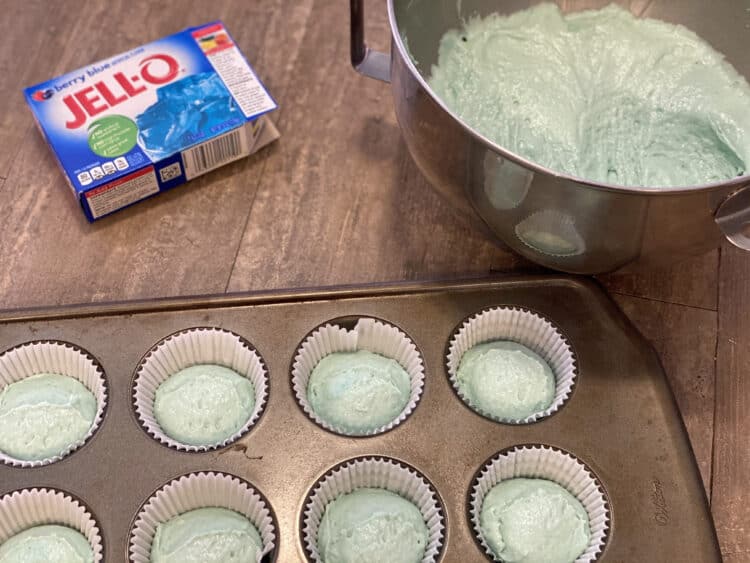 shark week cupcakes