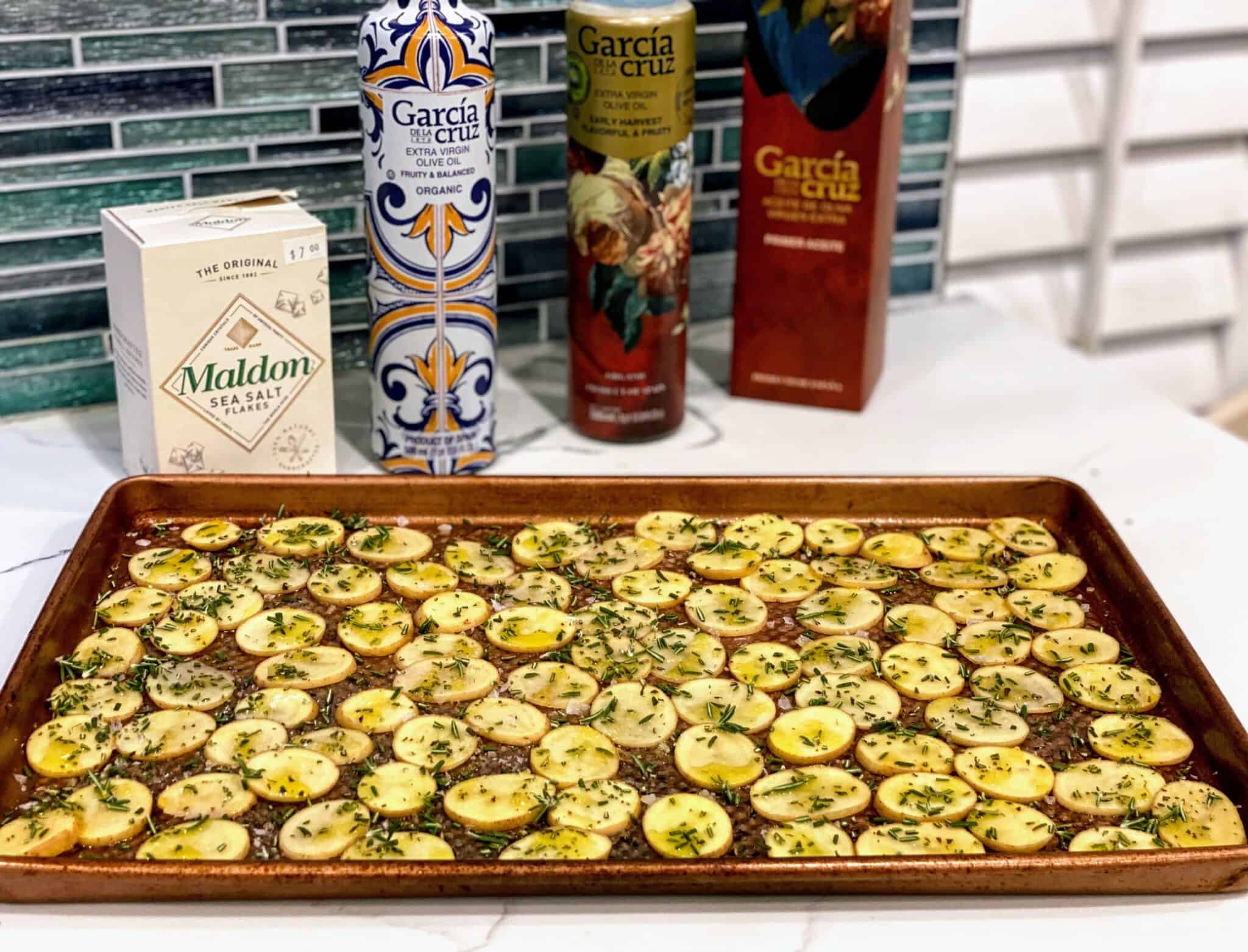 Olive Oil and Rosemary Potato Chips Recipe for Holiday Snacking