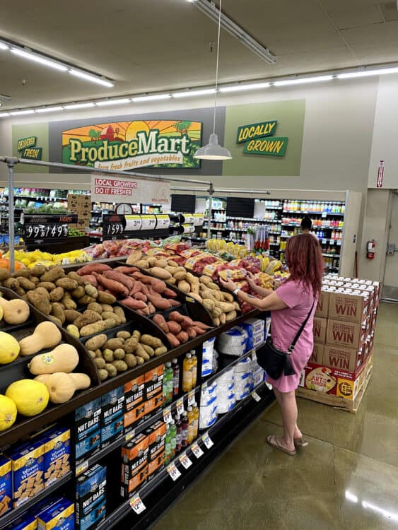 smart and final produce section