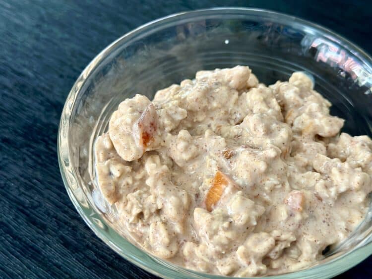 persimmon overnight oats recipe with pumpkin pie spice